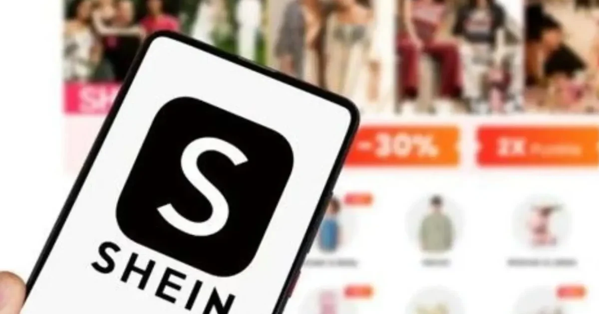 Banner promocional da Shein com roupas femininas e anúncio de desconto de 89 porcento