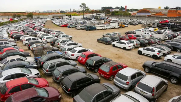 Como Comprar Carro no Leilão do DETRAN em 2026: Cadastro, Documentos, Lances e Pagamento Passo a Passo