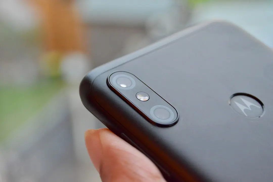 Moto G56 5G e Moto G35: resistência e NFC como diferenciais na faixa intermediária — celulares bons baratos