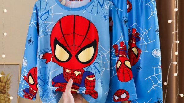 Pijamas infantis de personagens 2026
