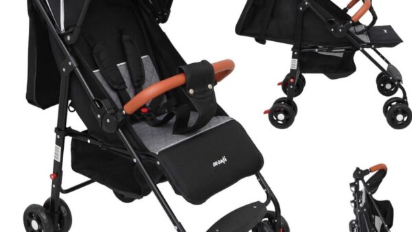 Carrinho de bebê compacto dobrado