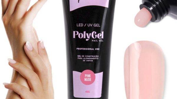 Polygel acrigel sendo modelado na unha