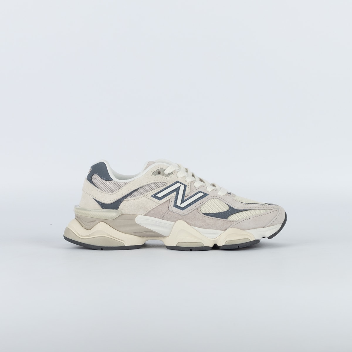 Tênis New Balance 9060