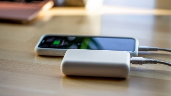 Power bank estraga a bateria do celular? A verdade (2026)